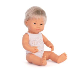Pachnąca lalka, chłopiec, Zespół Downa, Europejczyk, blondyn, 38 cm - Miniland